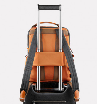 Mochila daypack 15'6 STARFIGHTER, FIRST CLASS de SCHARLAU