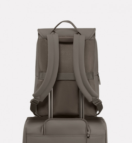 Mochila Daypack compact Square, LOST IN BERLIN