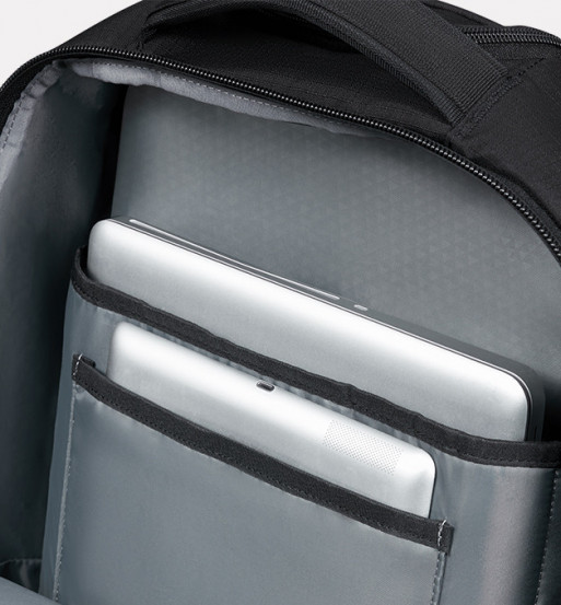 Mochila con Ruedas de 17.3" , PRO-DLX 6