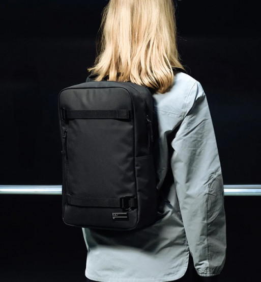 Mochila diaria DAYPACK 17L, ESSENTIALS