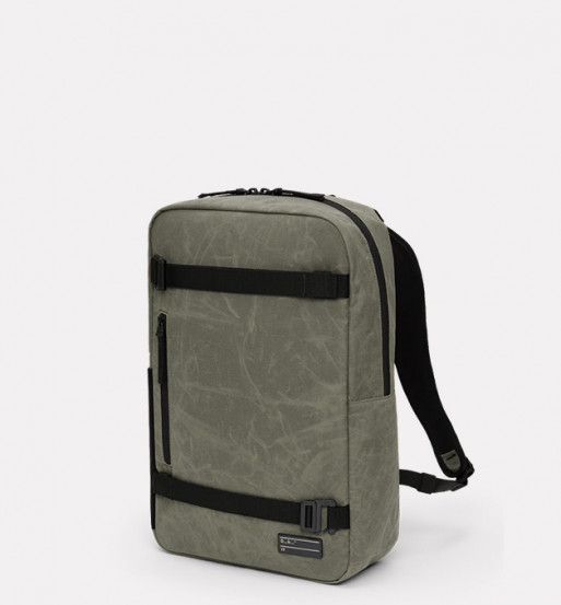 Mochila diaria DAYPACK 17L, ESSENTIALS