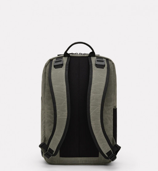 Mochila diaria DAYPACK 17L, ESSENTIALS