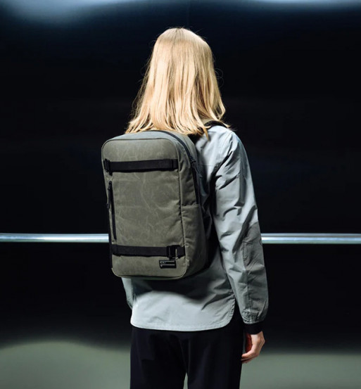 Mochila diaria DAYPACK 17L, ESSENTIALS