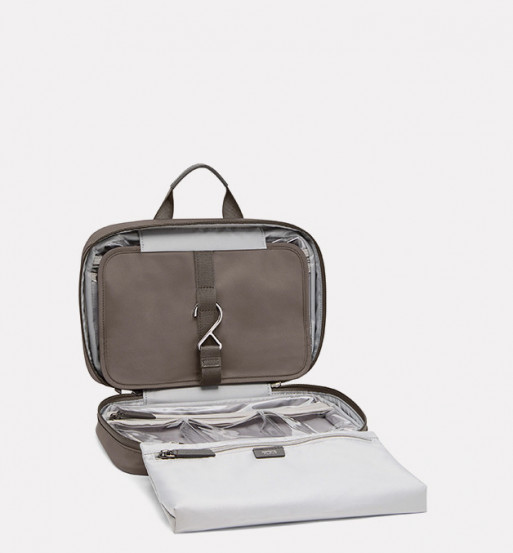 MADELINE COSMETIC HANGER TOILETRY BAG, VOAYAGEUR