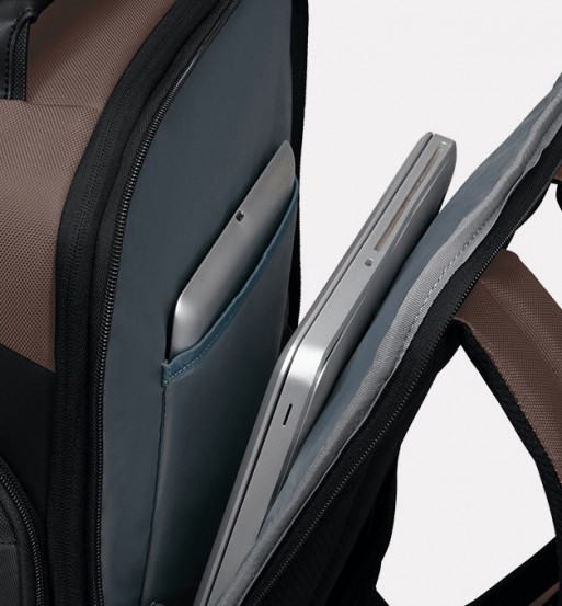 Mochila overnight-underseat expandibkle 17.3" , SPECTROLITE 4.0