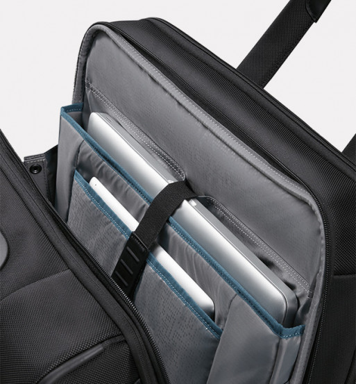 Maletín con 2 ruedas expandible de 17.3", SPECTROLITE 3.0