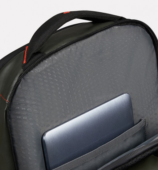 Mochila Daypack M con USB y 15.6", ECODIVER