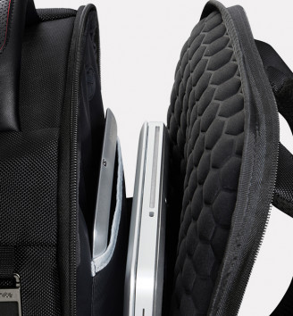 Mochila de viaje 15.6",  PRO-DLX 6